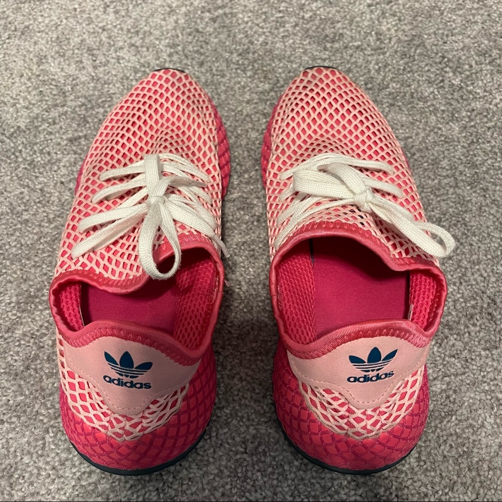 Pink Adidas Deerupt